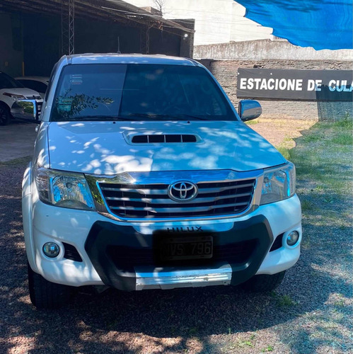 Toyota Hilux 3.0 Cd Srv Cuero 171cv 4x2 - E4 2014