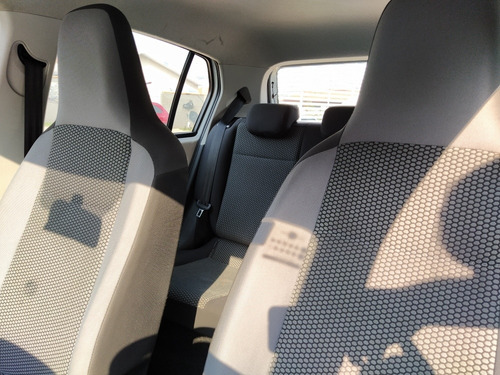 Volkswagen Up! 2015 1.0 Move 5p