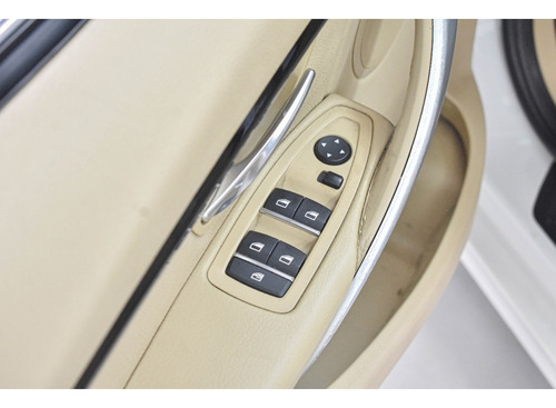 BMW 320i 2.0 SPORT 16V TURBO ACTIVE FLEX 4P AUTOMÁTICO