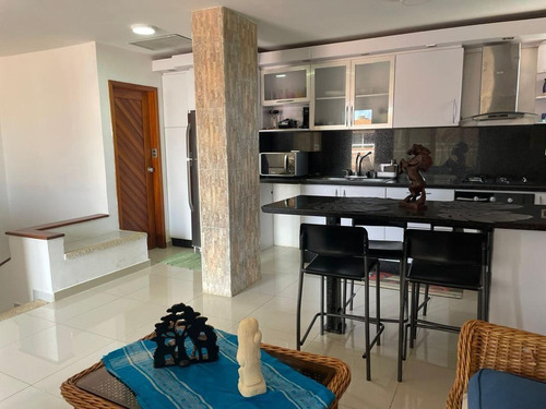 En Venta Penthouse Amoblado Y Equipado En Boca De Aroa Conjunto Playa Dorada, Estado Falcón - Venezuela / Emer