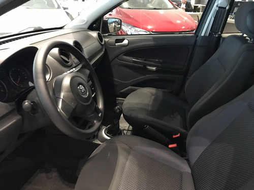 Imagem 7 de 9 de Volkswagen Voyage 1.6 Mi Comfortline 8v Flex 4p Manual
