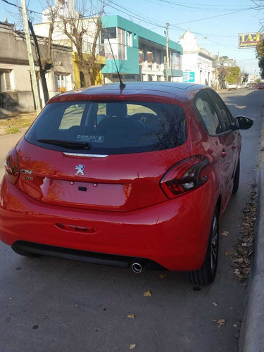 Peugeot 208 1.6 Allure 2017