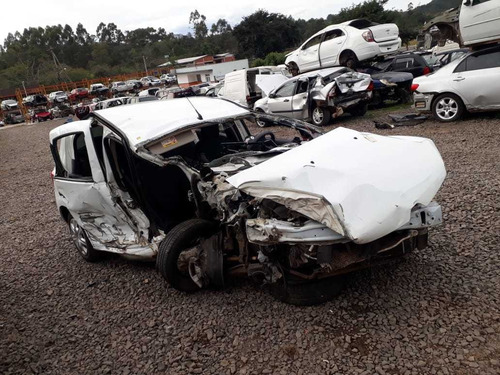Imagem 5 de 9 de Sucata Renault Sandero Auth 1.0 3cc 2019 - Rs Auto Peças