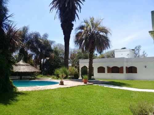 Imagen 1 de 24 de Impecable Quinta En Venta