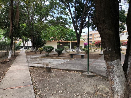 Imagen 21 de 30 de Apartamento En Venta Este De Barquisimeto 22-24536 Ea 0414-5266712