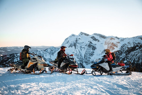 Imagen 16 de 24 de Moto De Nieve Ski Doo Summit Edge 850 2022 No Yamaha Polaris