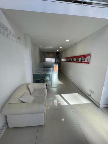 Imagen 3 de 13 de Excelente Local En Venta