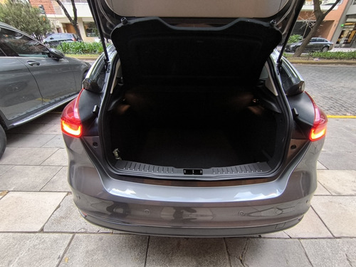 Ford Focus III 2.0 Titanium At6