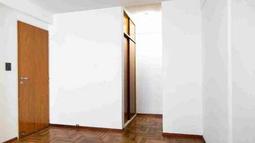 Imagen 10 de 24 de Departamento 2 Dormitorios Venta La Plata Frente