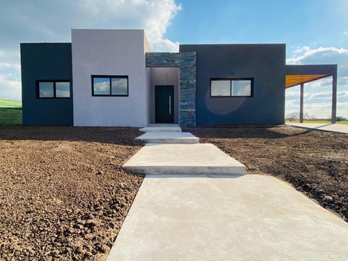 Imagen 1 de 22 de Susana Aravena Propiedades-casa En Venta En San Sebastian