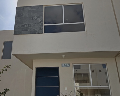Venta De Casa Adjudicada Con Posesión En Pachuca, Hidalgo. Mcd