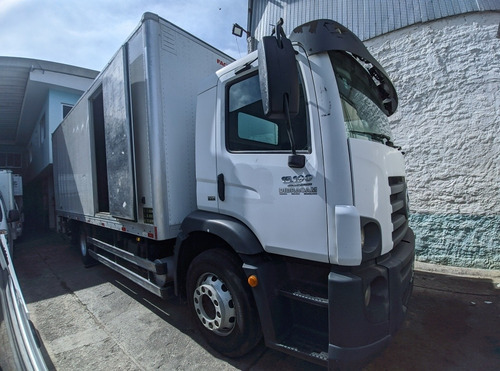 Imagem 8 de 9 de Caminhão Toco Baú Porta Lateral Vw 15190 Único Dono Financia