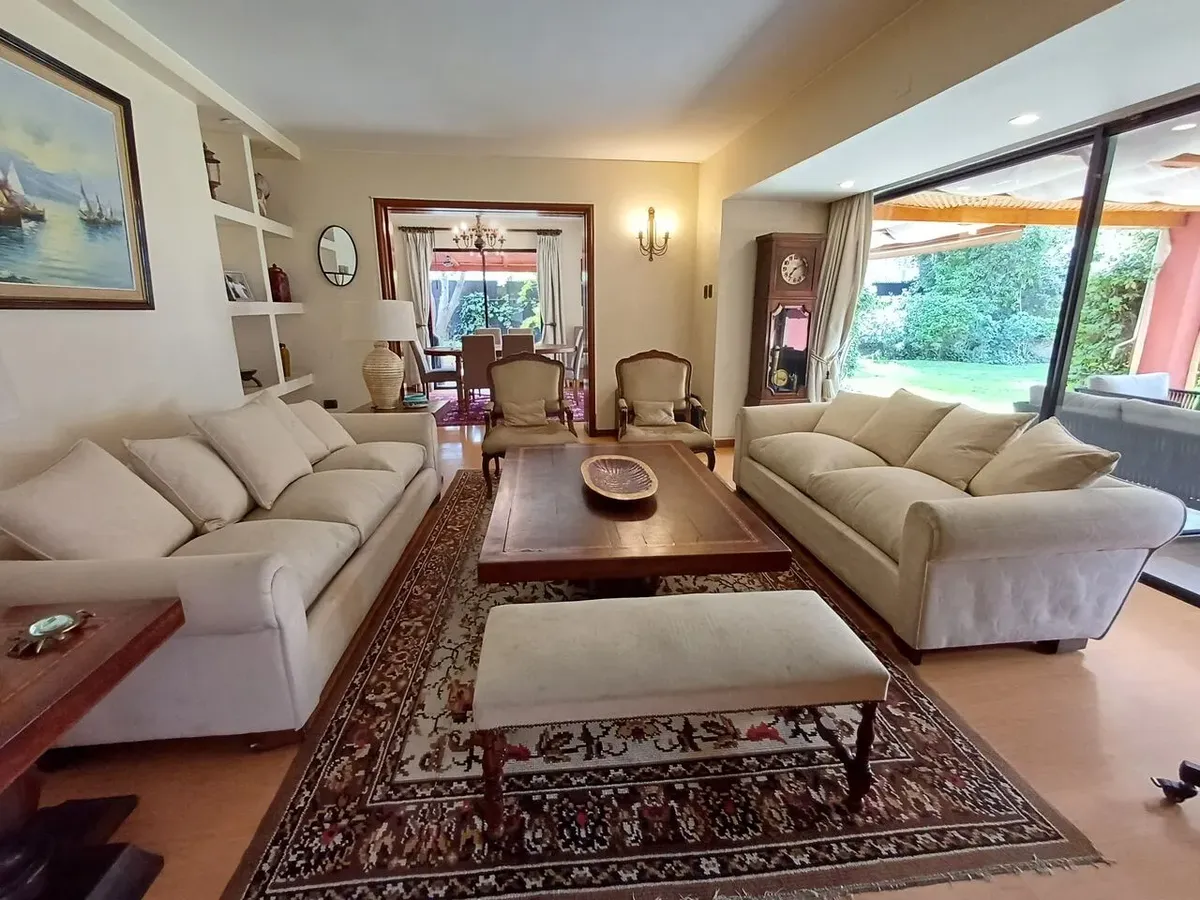 Imagen 5 de 27 de Amplia Y Preciosa Casa En Venta En Vitacura