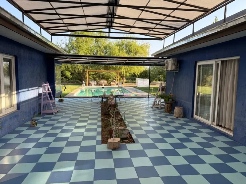Imagen 3 de 19 de Parcela Con Gran Casa Y Piscina Sector Liray - Chicureo