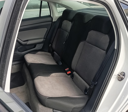 Volkswagen Virtus VIRTUS HIGHLINE 1.6 MT