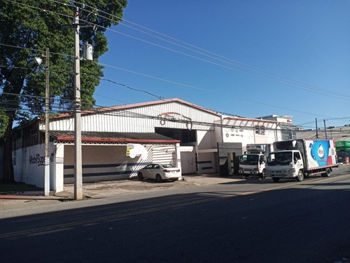 Venta Nave Industrial Avenida Charles Somer Ditrito Nacional