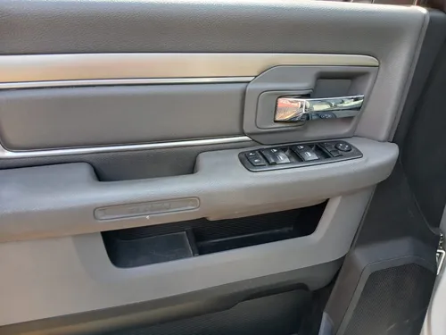 RAM Ram 1500 SLT 1500 Trabajo 3.6 V6 AT 4x2