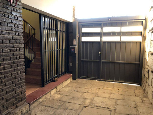 Vendo Excelente Casa Remodelada A Mts De Juan B Justo Al 2500, Ideal Para Empresas O Rentas