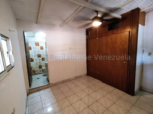 Imagen 13 de 24 de Casa En Alquiler En Parroquia Catedral Barquisimeto Lara / Código Flex 23-20748 / Asesor María Gabriela Algarra 0414-5156084