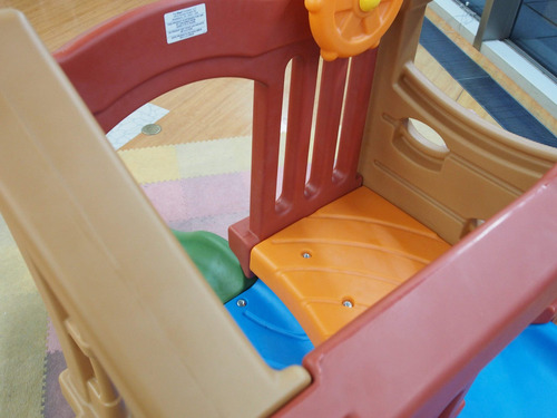 Escalador Con Toboganes Para Diversión Infantil