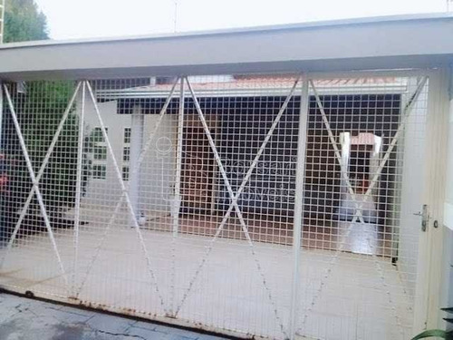 Imagem 1 de 6 de Venda De Casas / Padrão Na Cidade De Araraquara 9917