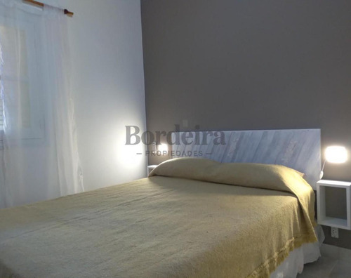 Venta Departamento Villa Gesell Complejo De 6 Unidades A 200m De La Playa