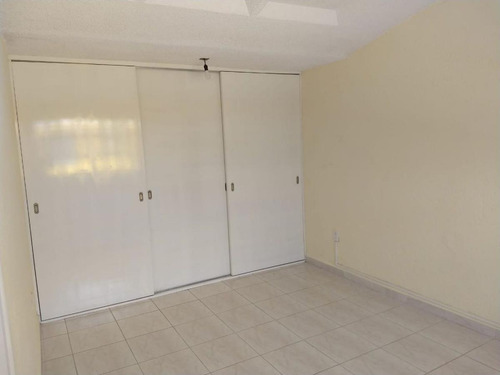 Imagen 14 de 25 de Bonita Casa En Condominio En Jardines De Cuernavaca