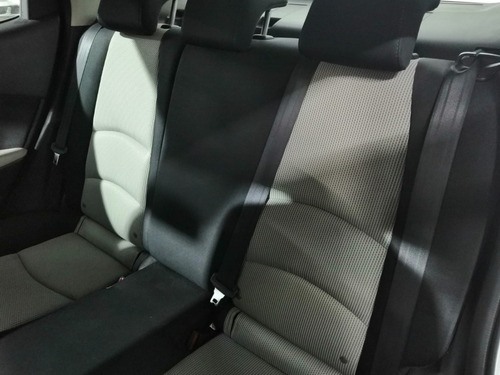 Imagen 11 de 12 de Yaris R Le Std