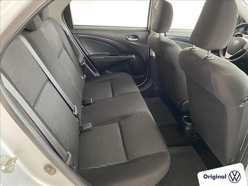 Imagem 8 de 9 de Etios 1.5 X Sedan 16v Flex 4p Manual