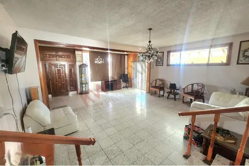 Casa Con Terreno Amplio Ubicada En Colonia Internacional
