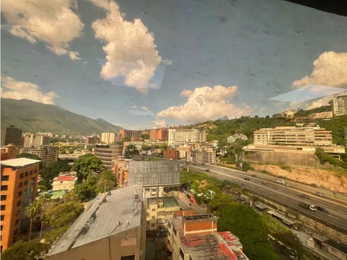 Oficina Las Mercedes 175 M2