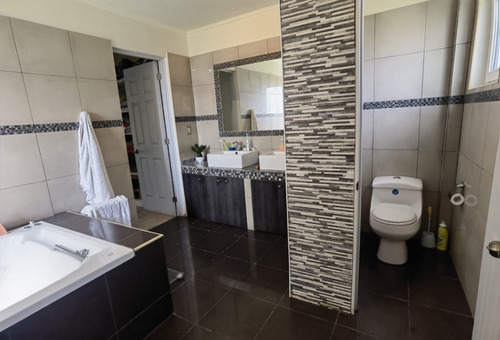 Parcela Con Casa En Condominio Comuna Isla De Maipo.