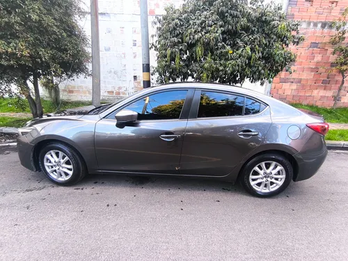 Mazda 3 2.0 Touring At