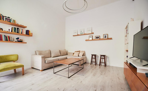 Imagen 13 de 27 de Departamento 3 Ambientes Más Escritorio, Reciclado, Luminoso Y De Estilo! En Caballito