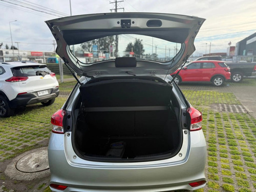 Toyota Yaris 1.5 SPORT GL E 4X2 HB MT 5P