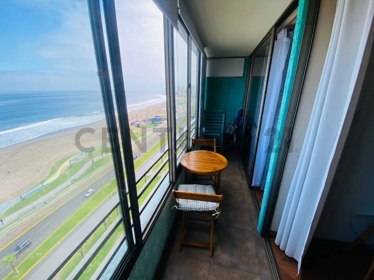 Imagen 3 de 15 de Arriendo Departamento Amoblado Primera Línea