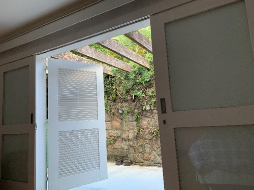 Casa Para Alugar Na Rua Sérgio Porto, Gávea, Rio De Janeiro - Rj - Liv-13530