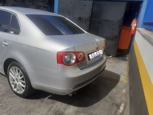 Imagem 11 de 12 de Volkswagen Jetta 2007 2.5 4p