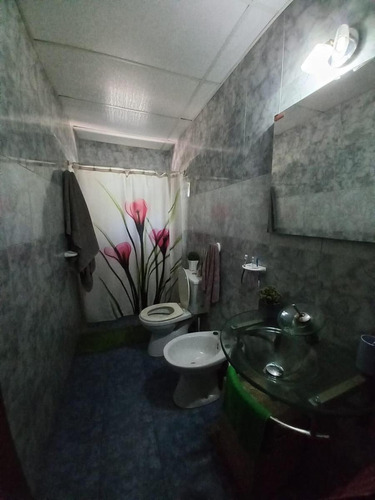 Casa Quinta En Venta - 2 Dormitorios 1 Baño - Mendoza
