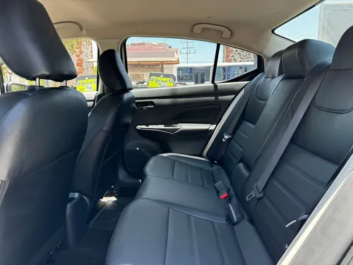Nissan Versa 1.6 Exclusive Navi At