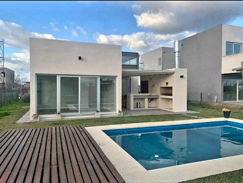 Imagen 3 de 12 de Hermosa Casa Puertos Barrio Araucarias!!!