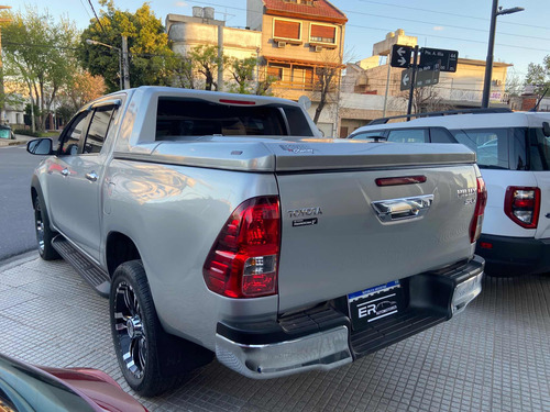 Toyota Hilux 2.8 Cd Srx 177cv 4x2 At