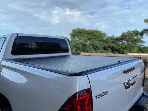 Imagen 9 de 17 de Toyota Hilux Diésel Aut 4x4