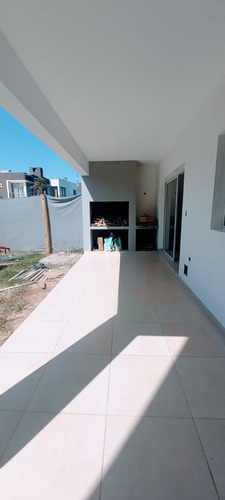 Alquiler Casa Barrio Privado