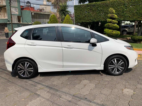 Imagen 15 de 15 de Honda Fit 2015 1.5 Hit At