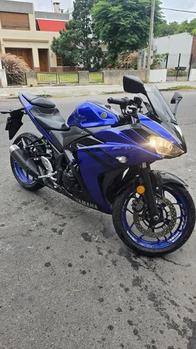 Yamaha R3