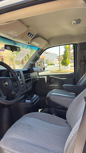 Chevrolet Express 6.0ls C 15 Pas At