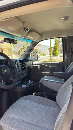 Chevrolet Express 6.0ls C 15 Pas At