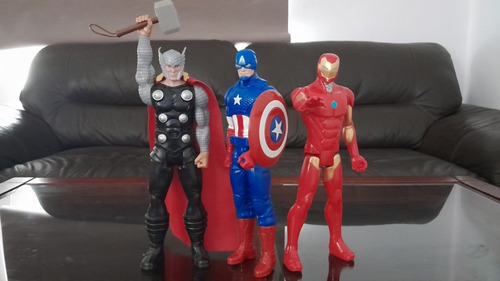 Figuras Avengers (Usado)