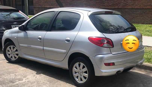 Peugeot 207 Compact 2012